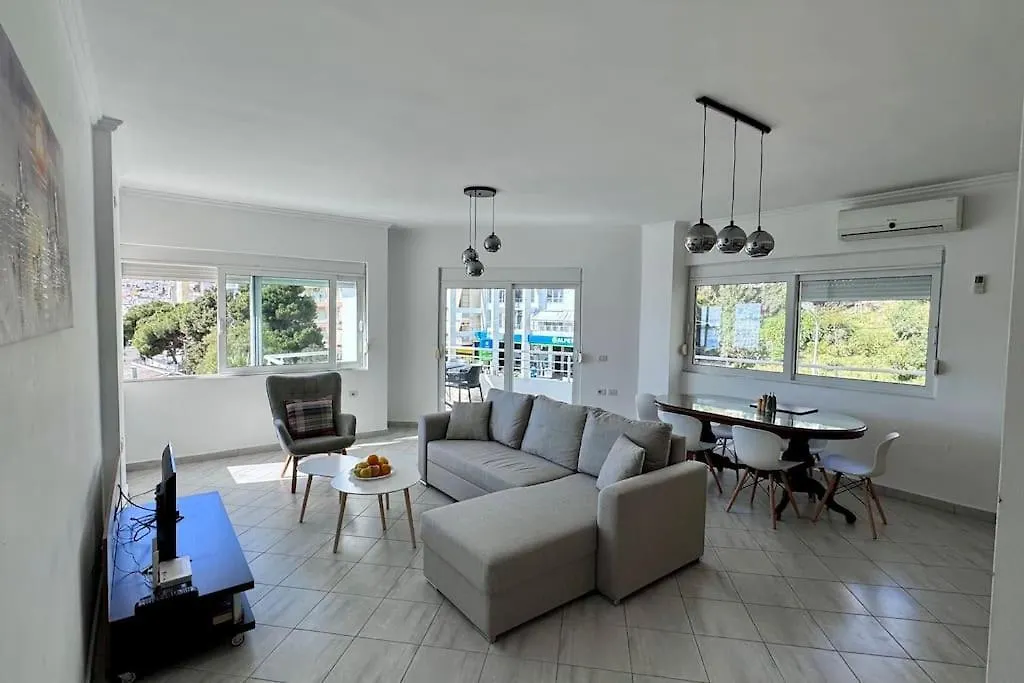 Seascape Apartment 7 Sarandë